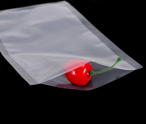Sprzedaż hurtowa 3 Strony Zamknięty worek do pakowania próżniowy Cena fabryczna Żywność klasy nylonowej Retort Pocket dla mrożonych produktów spożywczych z wcięciem łzawiącym